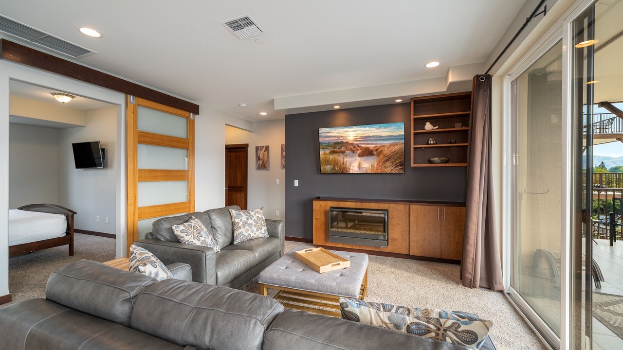 Photo of Livingroom in Wapato Point