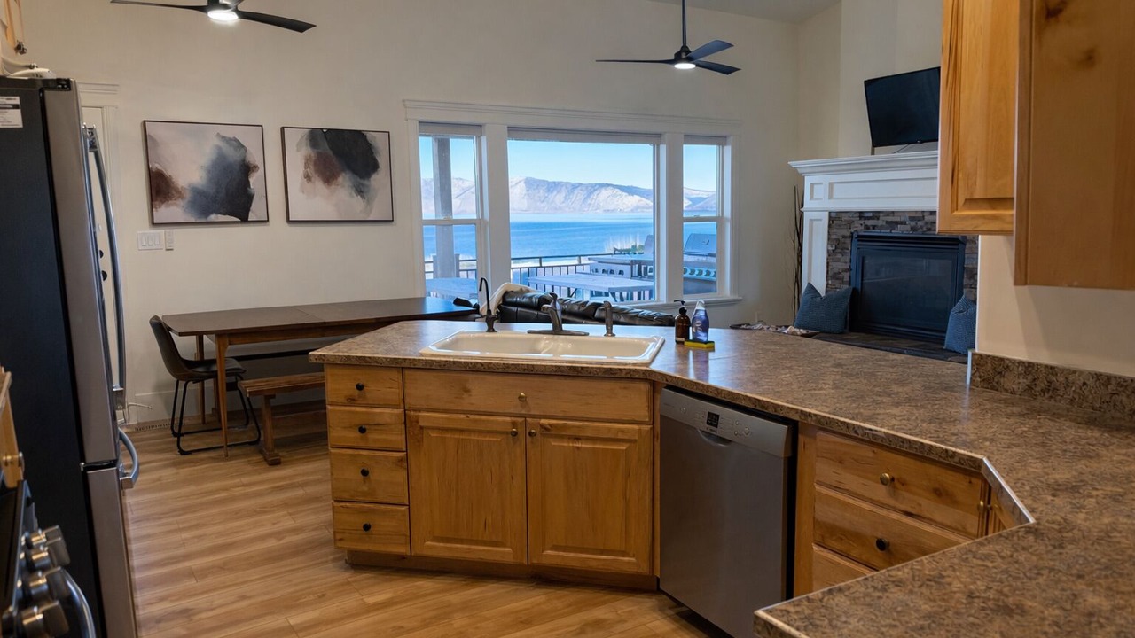 Photo of Kitchen in Cherimoya Hill