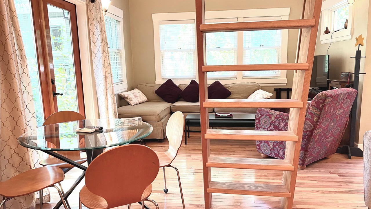 Photo of Livingroom in Irvington