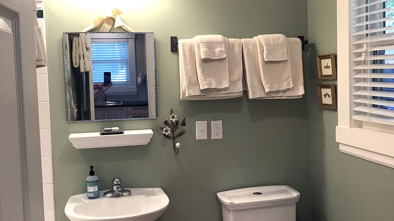 Photo of Bathroom in Irvington