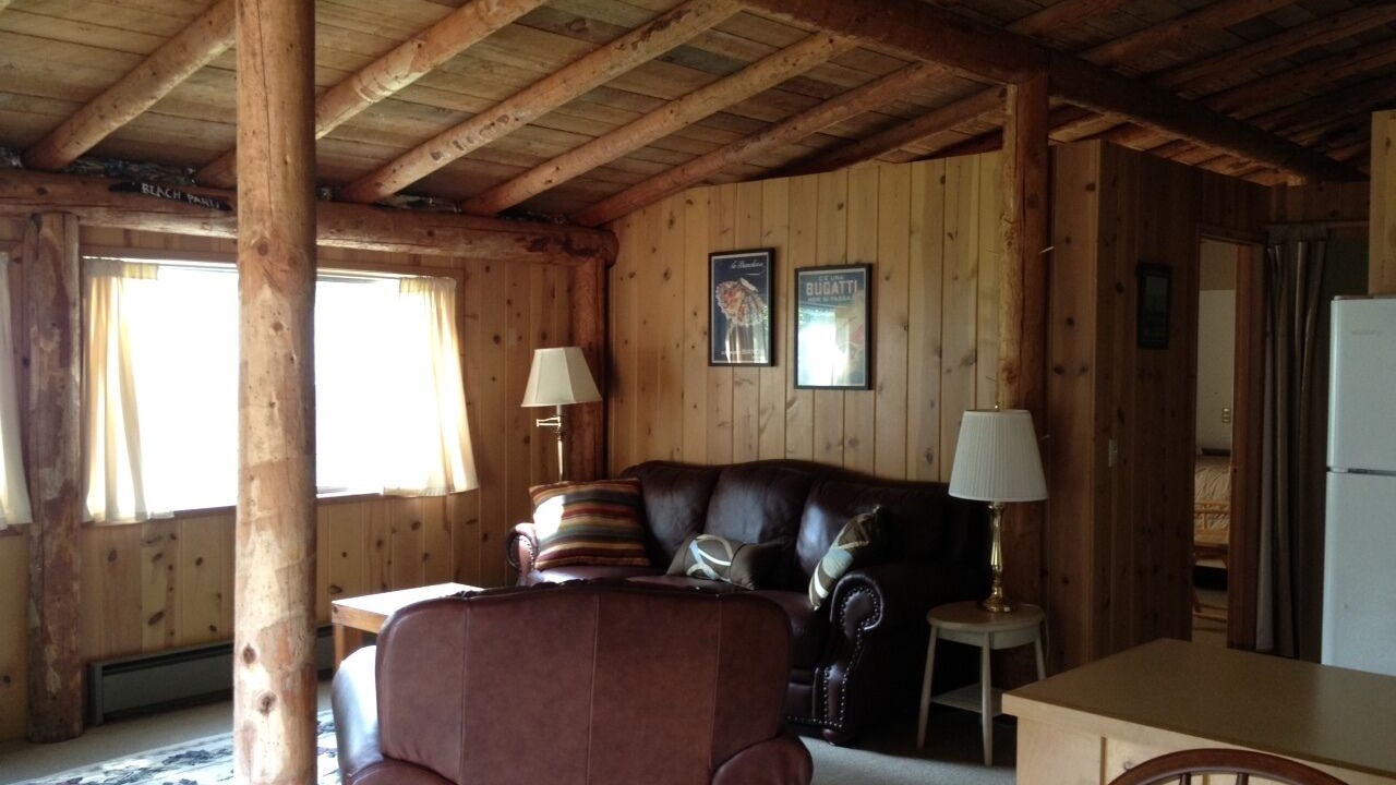 Photo of Livingroom in Scottsburg