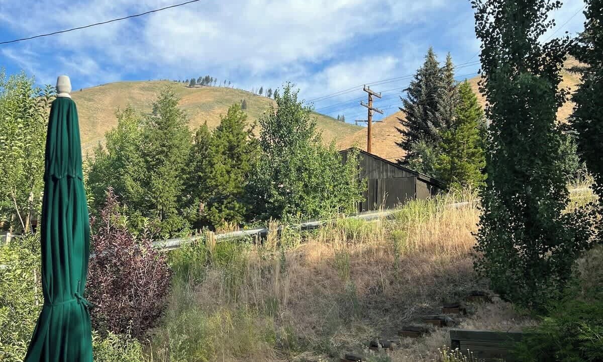 Photo of Outdoor in Warm Springs