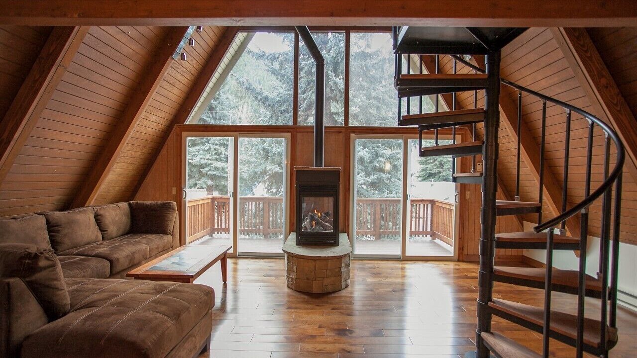 Photo of Livingroom in Warm Springs