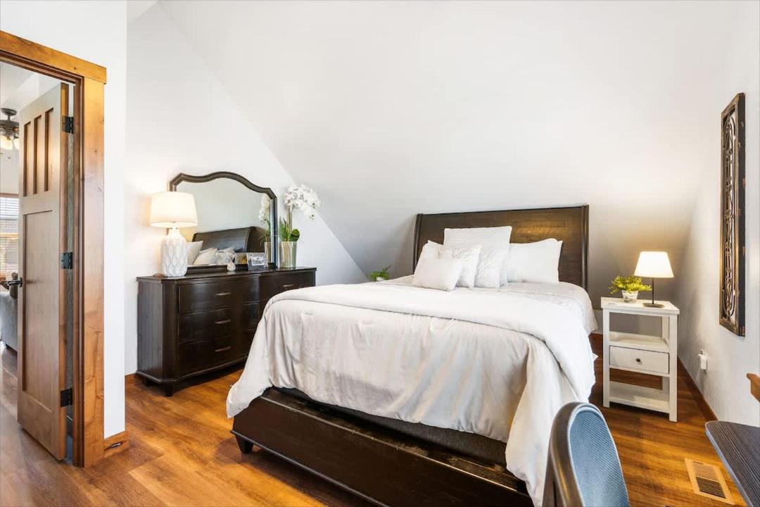 Photo of Bedroom in Dover Bay