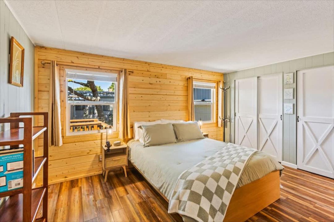 Photo of Bedroom in Grayland
