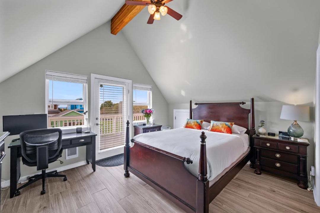 Photo of Bedroom in Pacific Beach