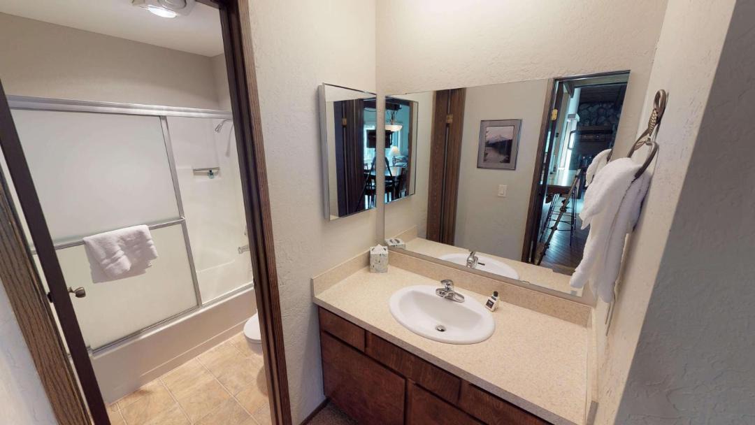 Photo of Bathroom in Tennis Village