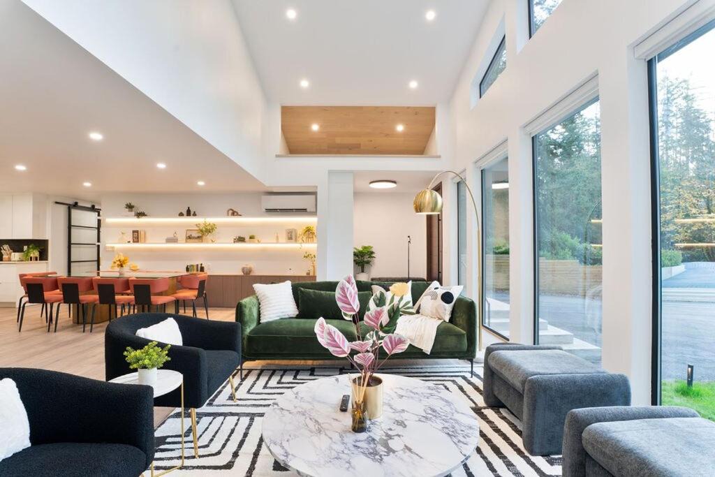 Photo of Livingroom in East Renton Highlands