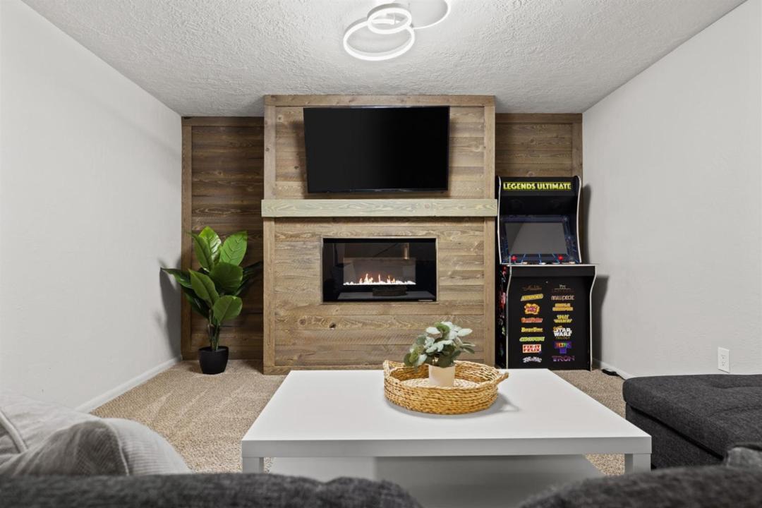 Photo of Livingroom in West Valley
