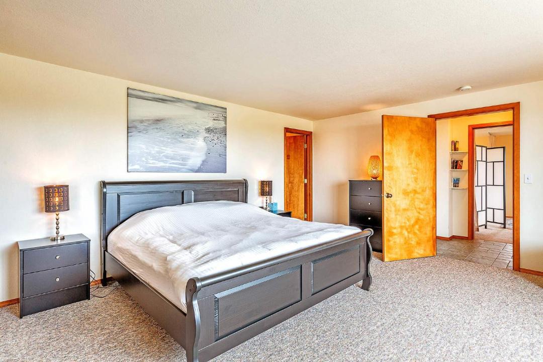 Photo of Bedroom in Copalis Beach
