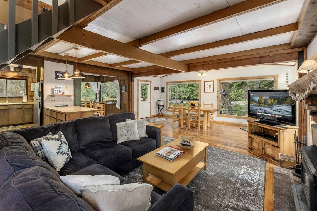 Photo of Livingroom in Leavenworth