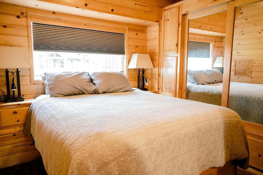 Photo of Bedroom in Sekiu