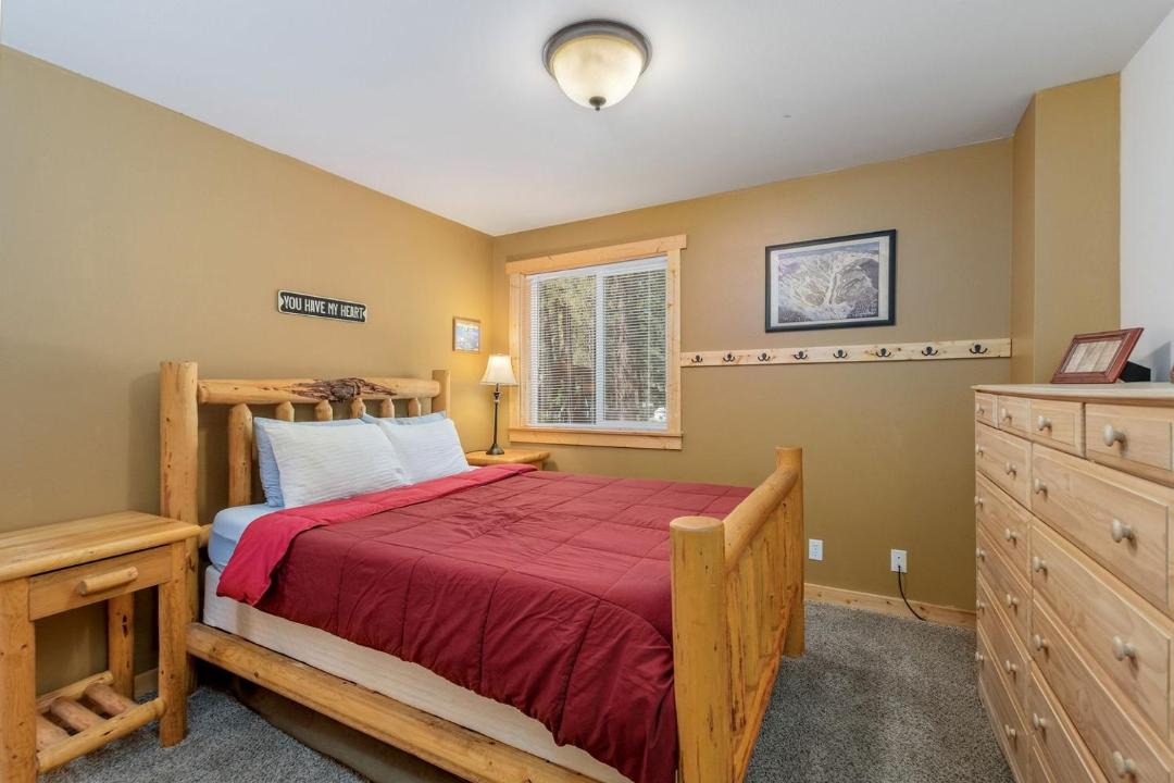 Photo of Bedroom in Leavenworth