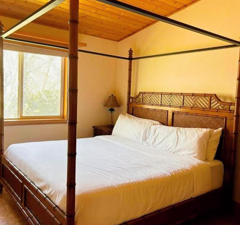 Photo of Bedroom in Mount Vernon
