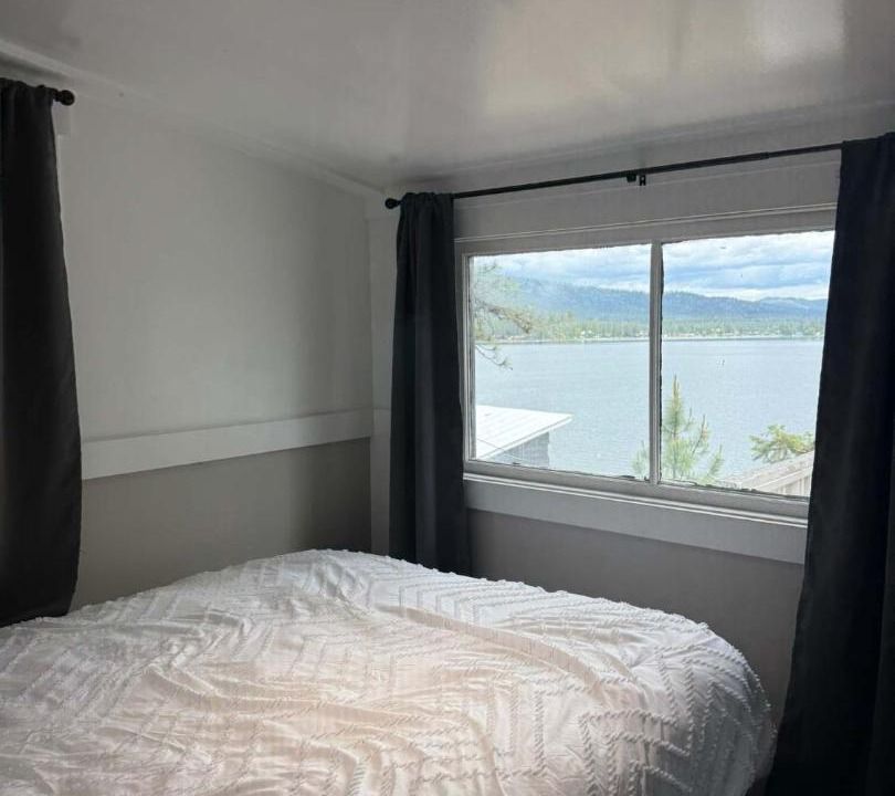 Photo of Bedroom in Loon Lake