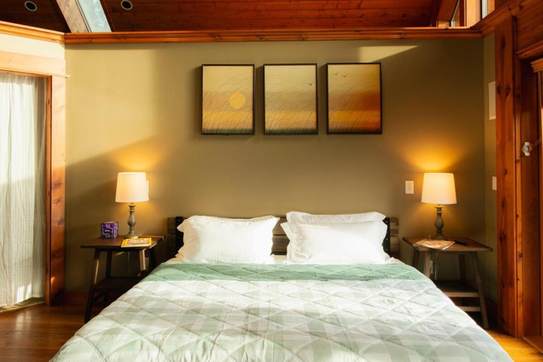 Photo of Bedroom in Mirrormont