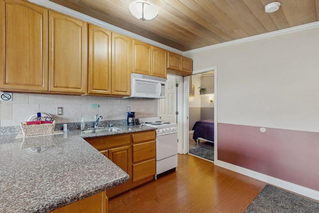 Photo of Kitchen in Copalis Beach