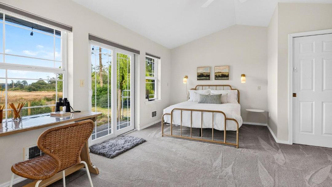 Photo of Bedroom in Coupeville