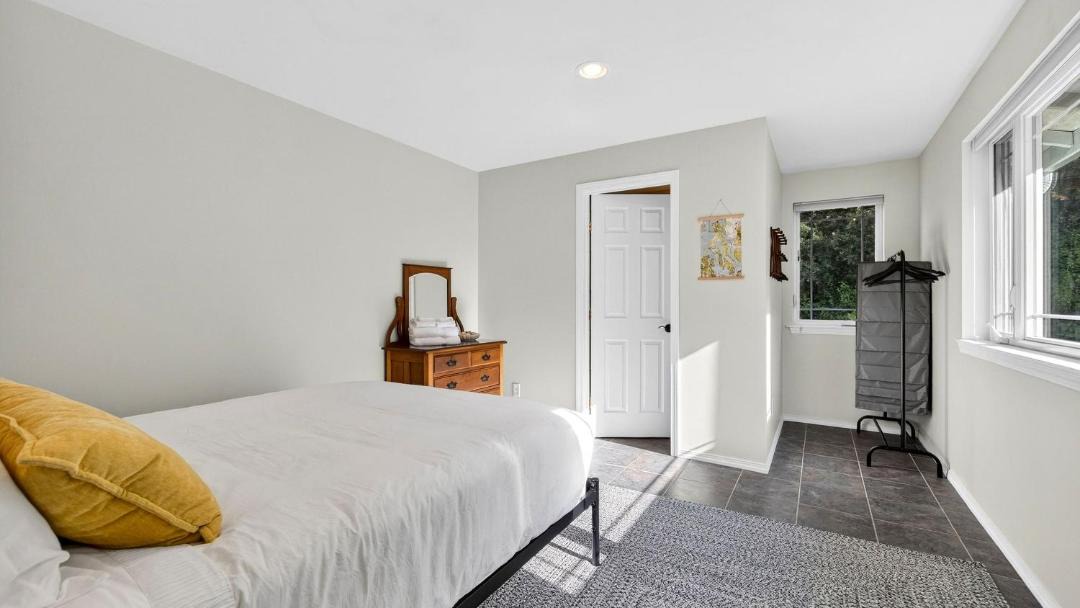 Photo of Bedroom in Coupeville
