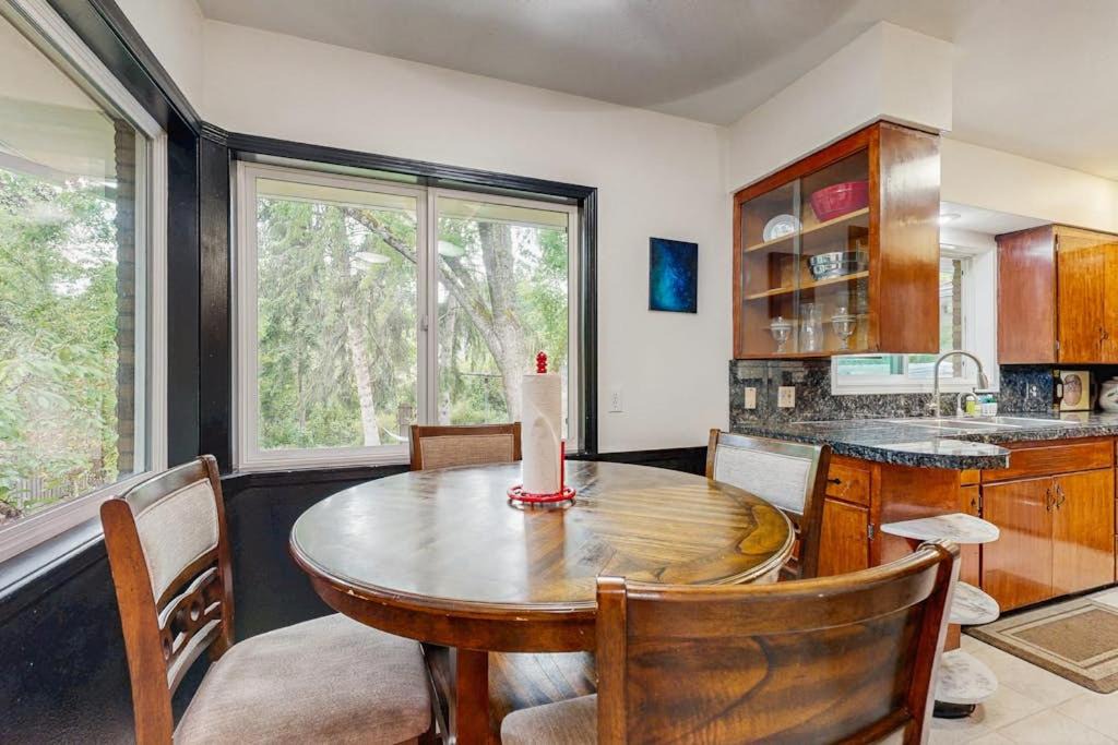 Photo of Kitchen in Metzger