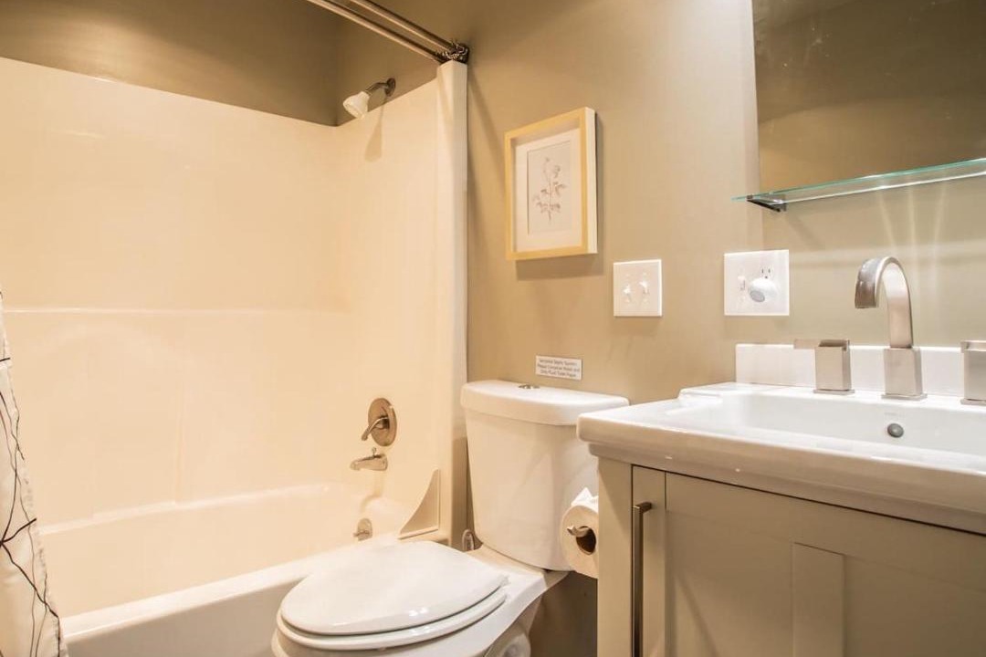 Photo of Bathroom in Glacier