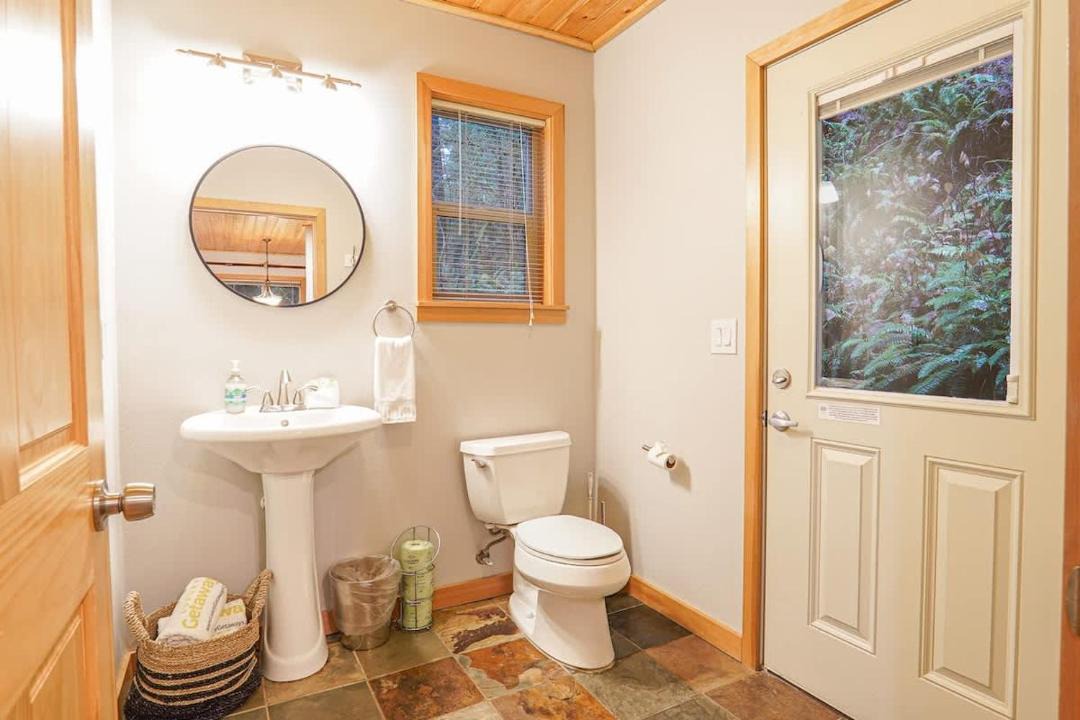 Photo of Bathroom in Glacier