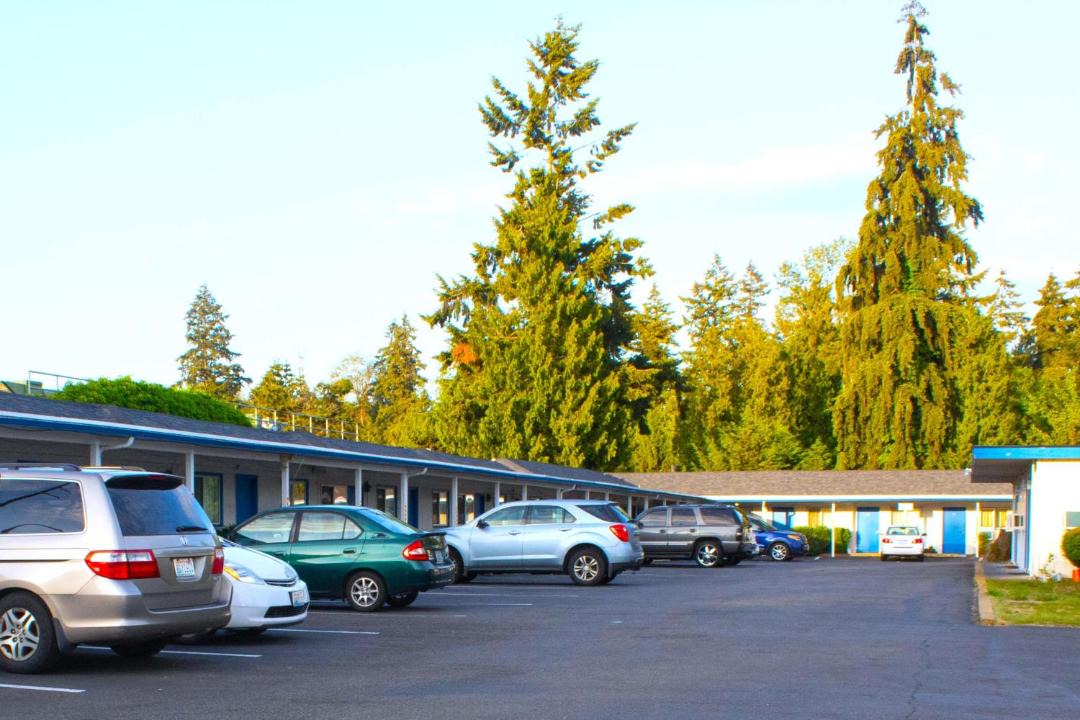 Photo of Others in Federal Way