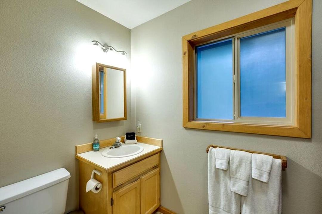 Photo of Bathroom in Glacier