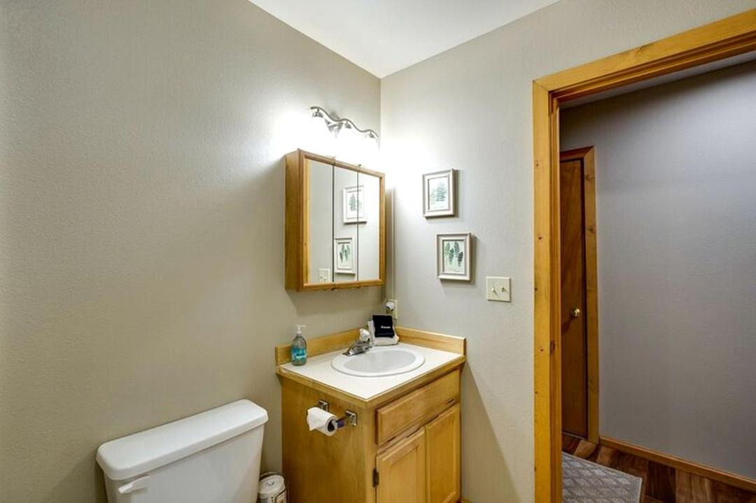 Photo of Bathroom in Glacier