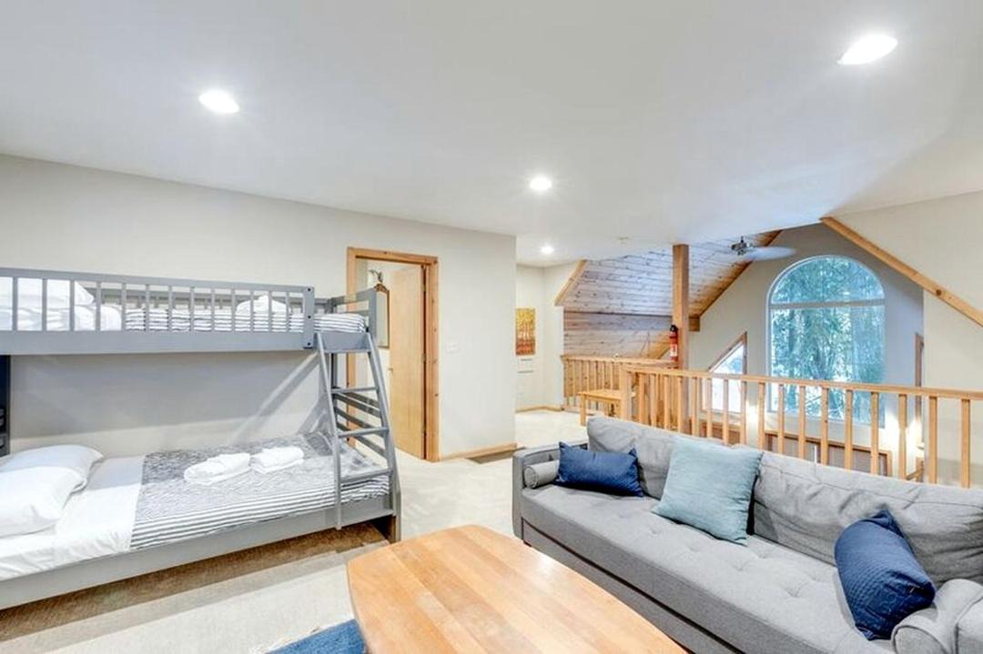 Photo of Bedroom in Glacier