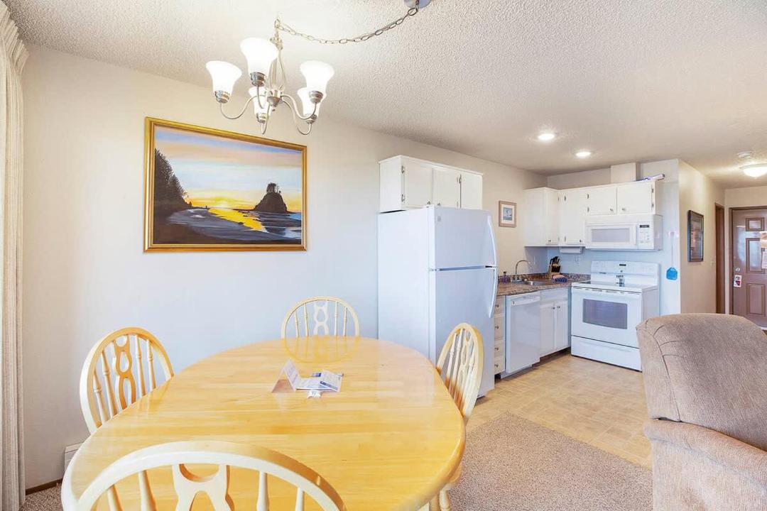 Photo of Kitchen in Moclips