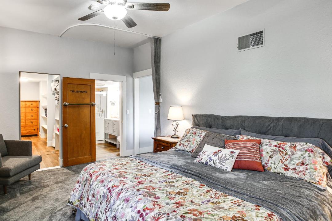 Photo of Bedroom in Cataldo