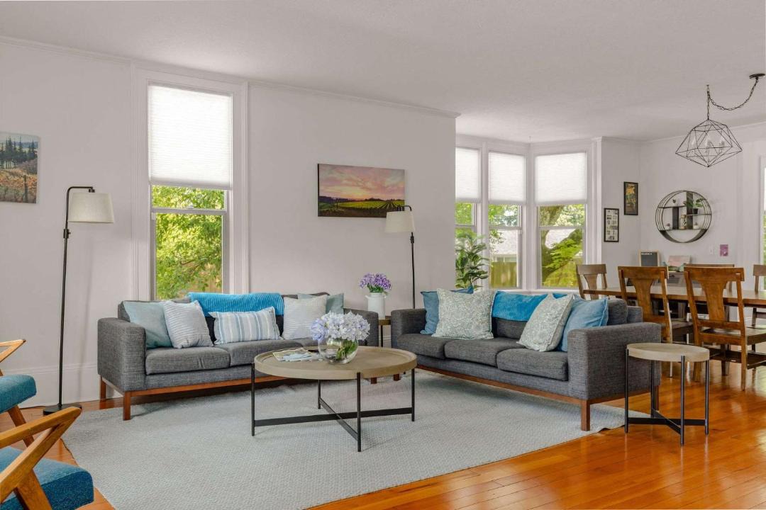 Photo of Livingroom in McMinnville