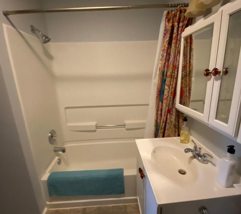 Photo of Bathroom in Veterans Park