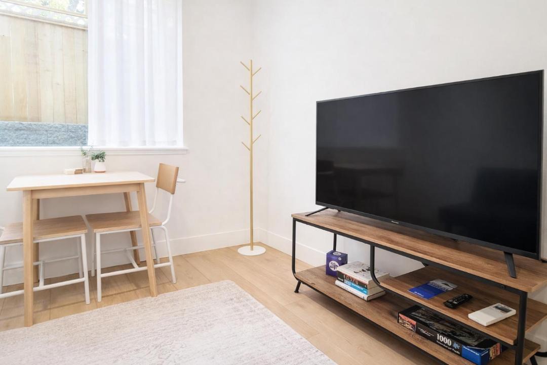 Photo of Livingroom in Fremont