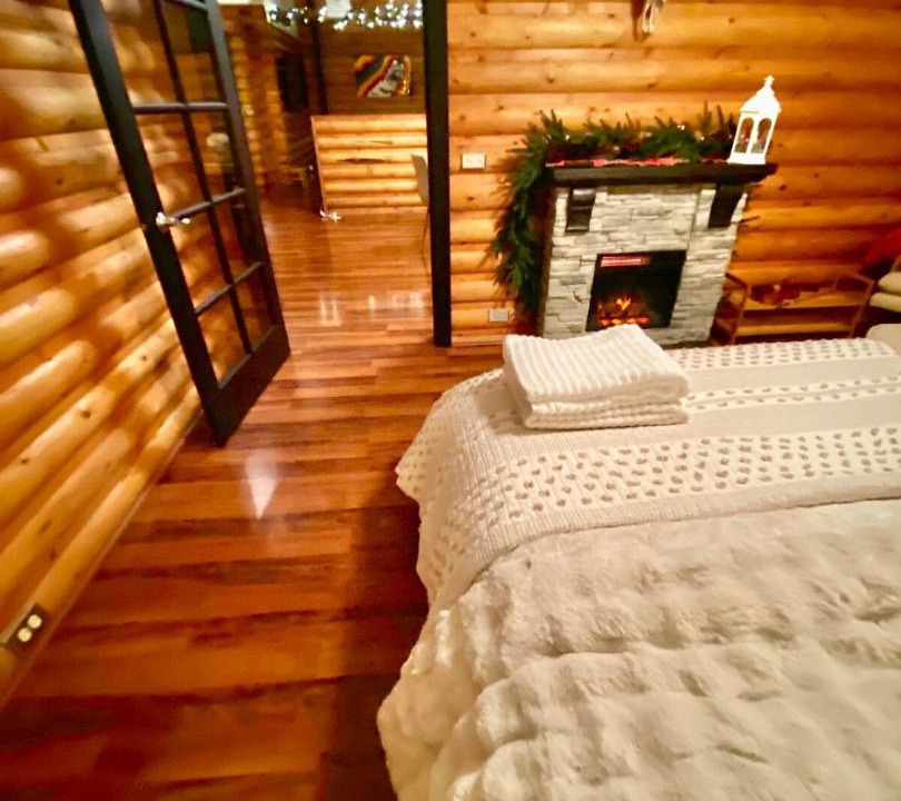 Photo of Bedroom in Olalla