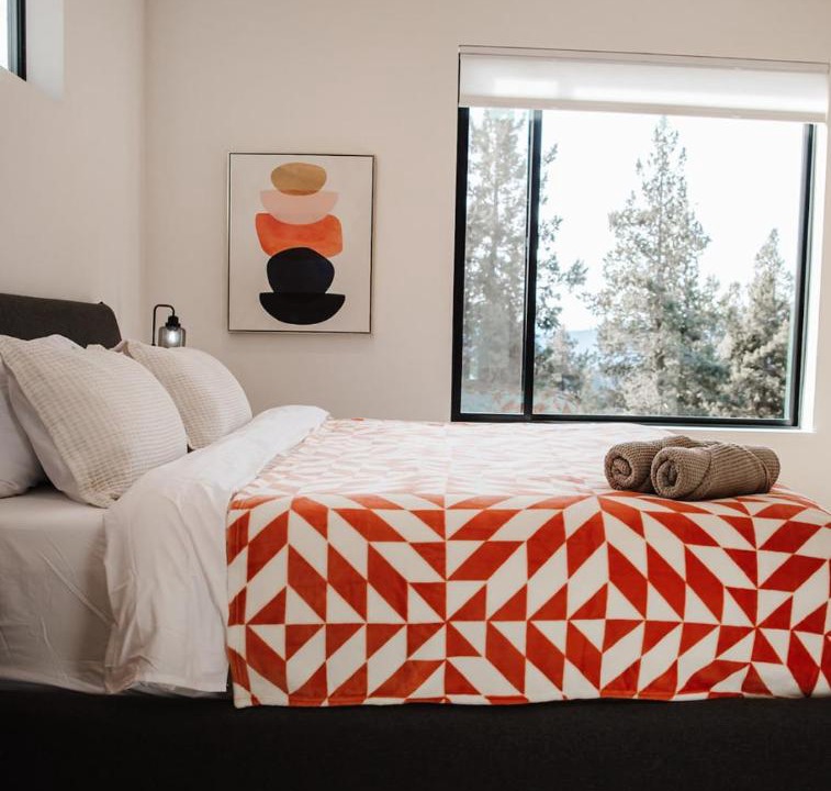 Photo of Bedroom in Klamath Falls