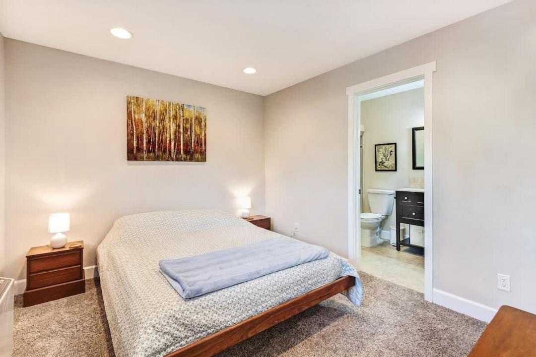 Photo of Bedroom in Bend