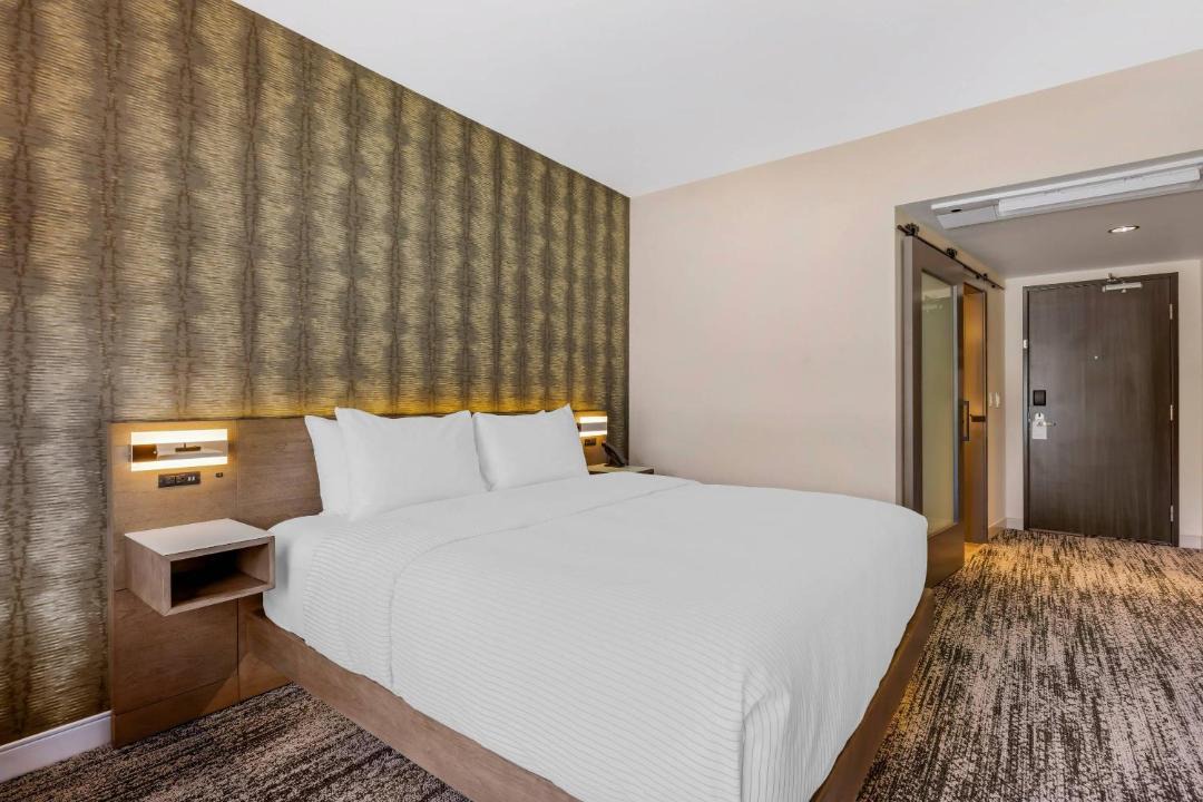 Photo of Bedroom in Pearl District