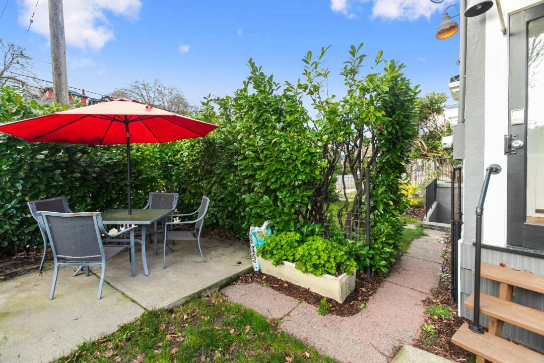 Photo of Patio Balcony in Montlake