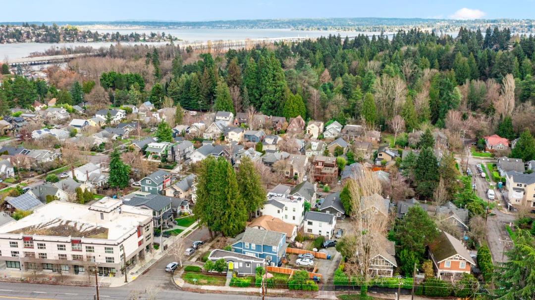 Photo of Others in Montlake