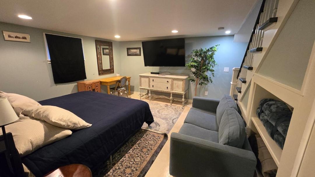 Photo of Bedroom in Albany