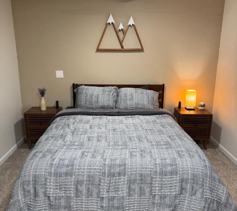 Photo of Bedroom in Oakridge