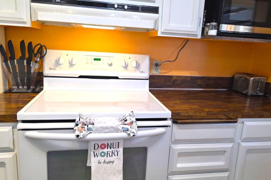 Photo of Kitchen in Downtown Klamath Falls