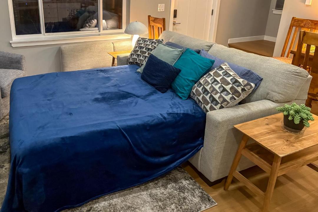 Photo of Bedroom in Mid-Beacon Hill