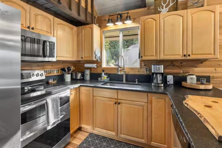 Photo of Kitchen in Roslyn Ridge