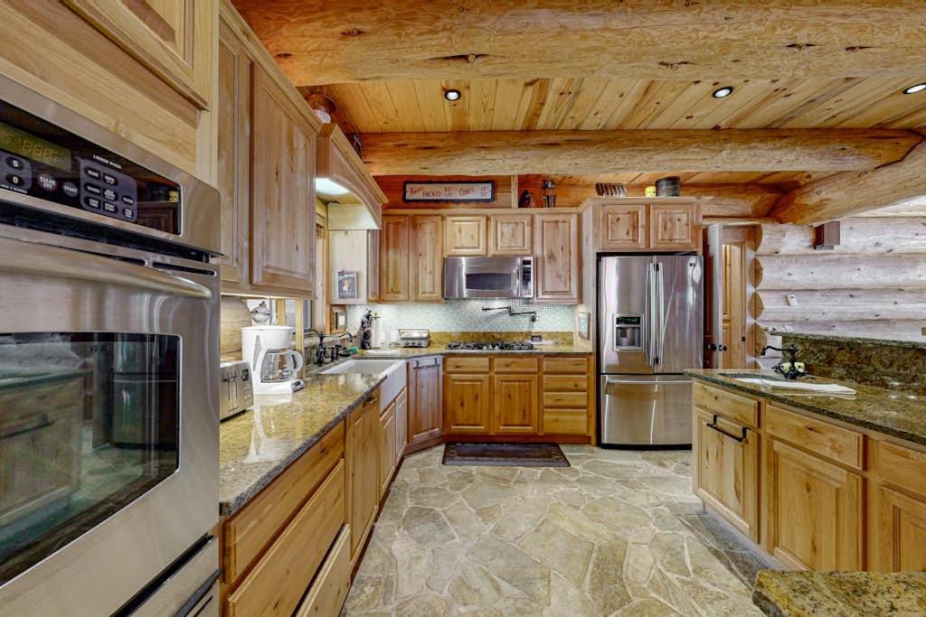 Photo of Kitchen in Tamarack Resort