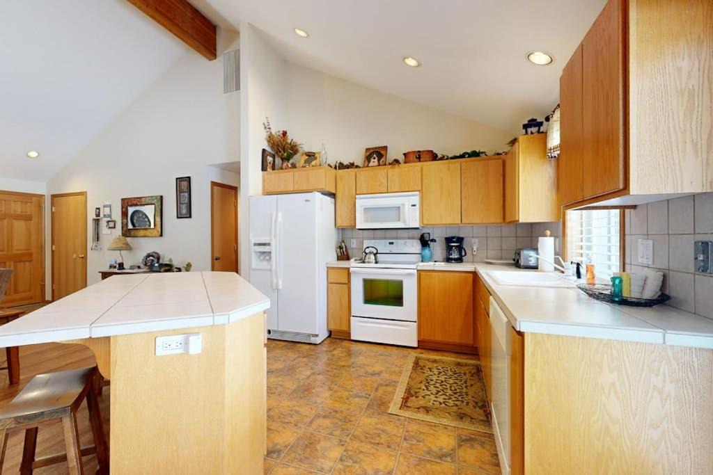 Photo of Kitchen in Overlook Park