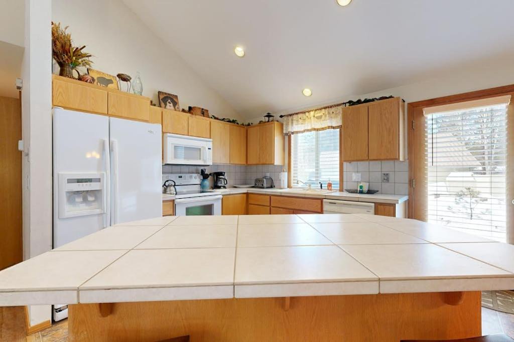 Photo of Kitchen in Overlook Park