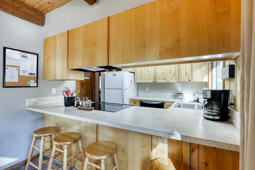 Photo of Kitchen in Overlook Park